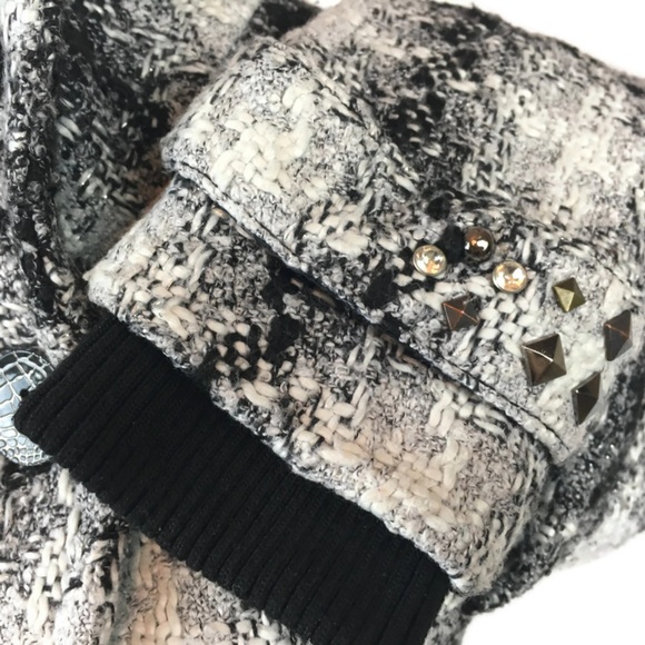 BKE Buckle Whipstich Coat Embellished Size Small - Picture 7 of 8